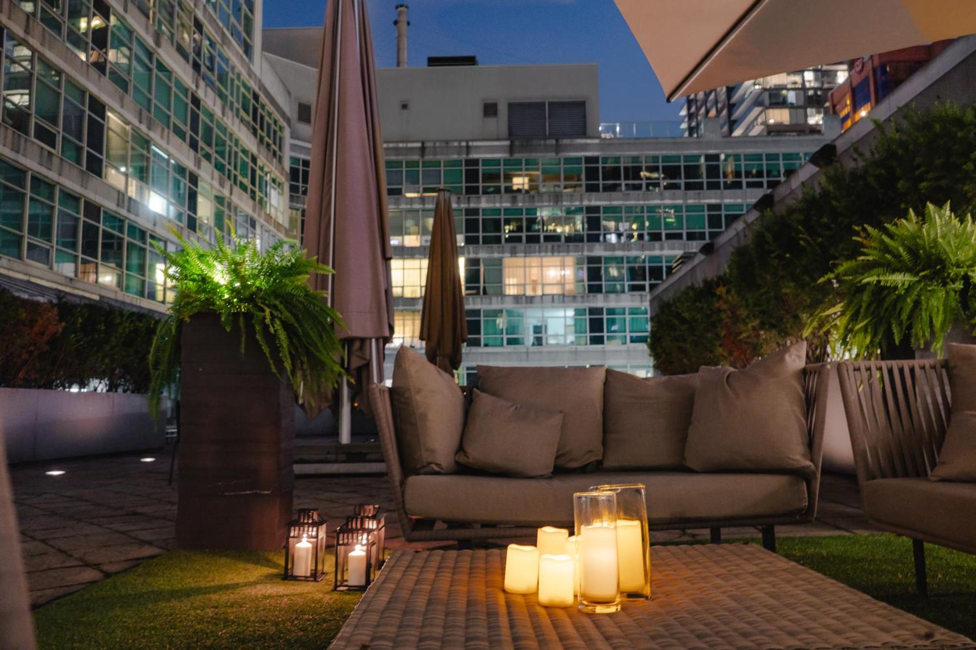 Soho Hotel Toronto Esterno foto